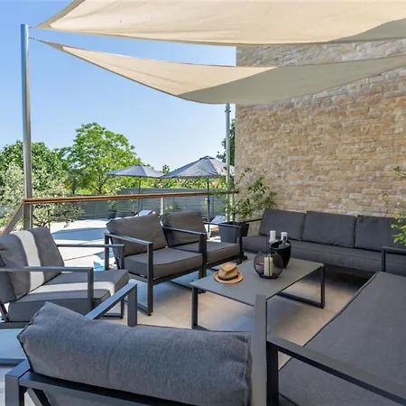 Mabella * רובינייסקו סלו