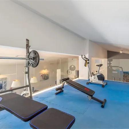 Mabella Villa *