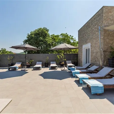 Villa Mabella