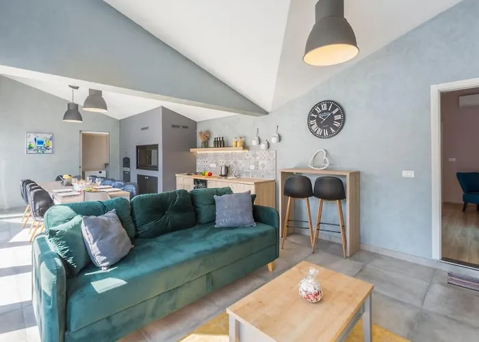 别墅 Mabella 罗维尼村